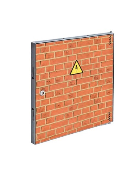 Puerta metálica panelable luz 600x700mm de exterior.