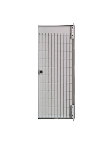 Puerta metálica panelable luz 600x1650mm de exterior.